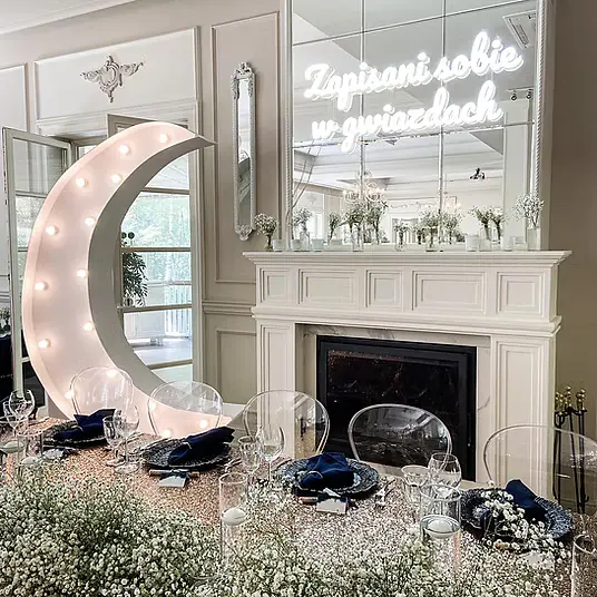 Księżyc XXL, świecący