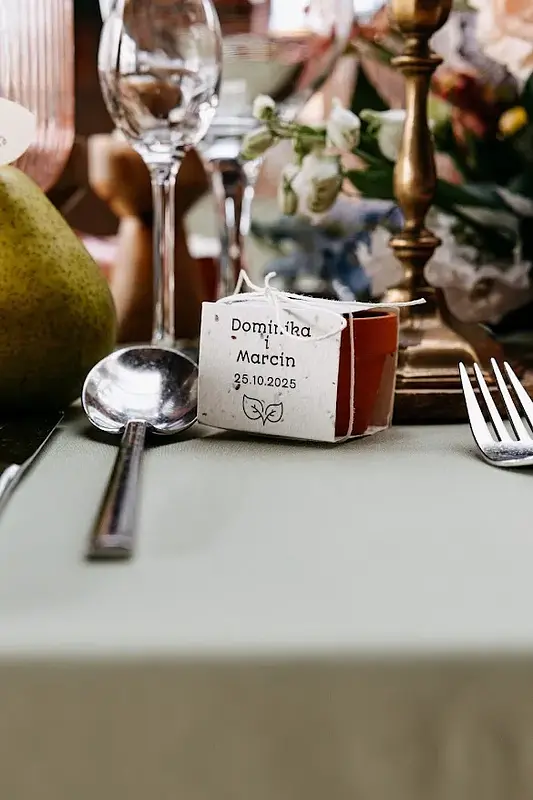 Obrus okrągły, oliwkowy