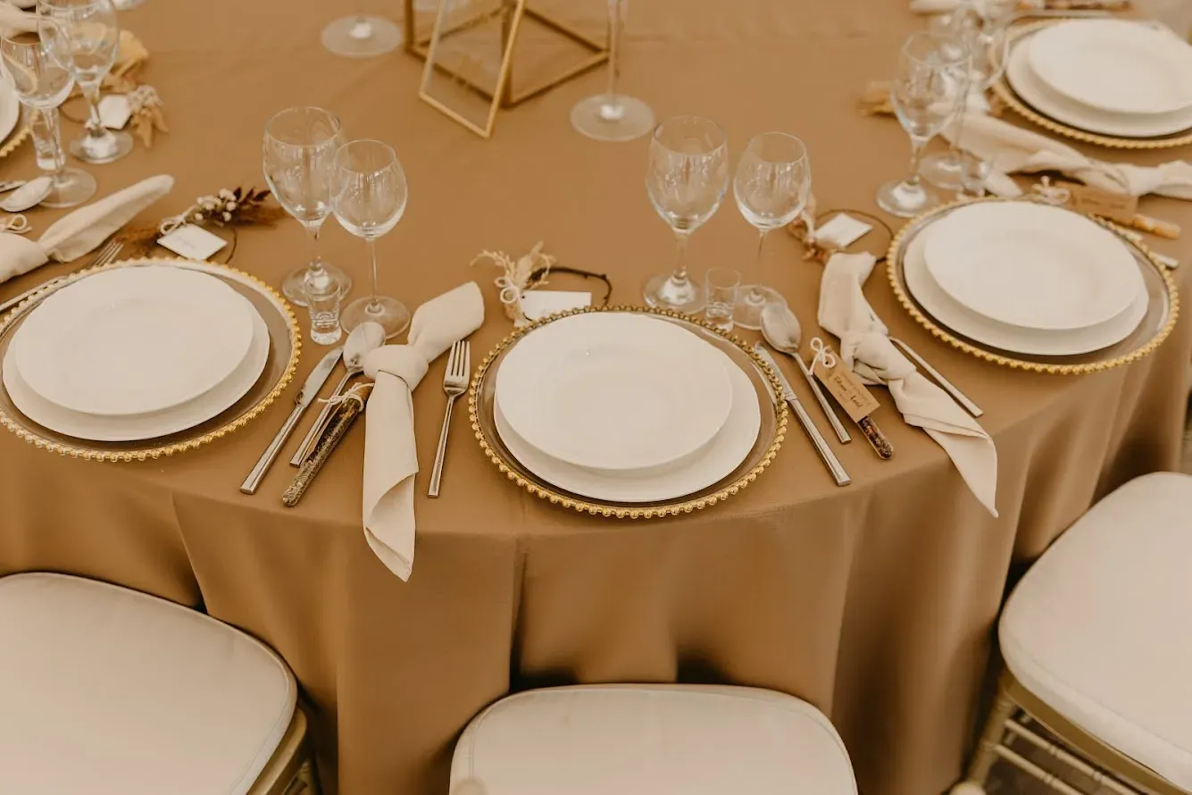 Obrus okrągły, brązowy - zdjęcie 4