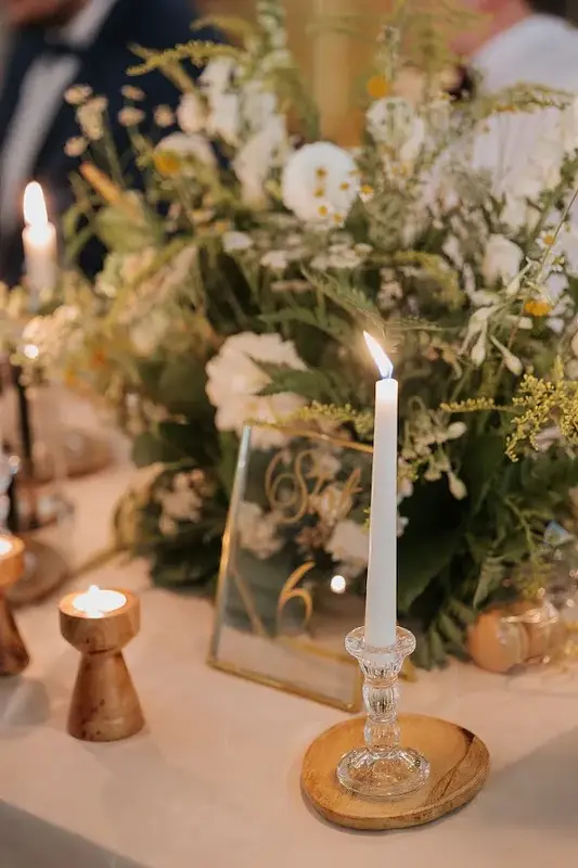 Szklana podstawka pod świece, drewniana