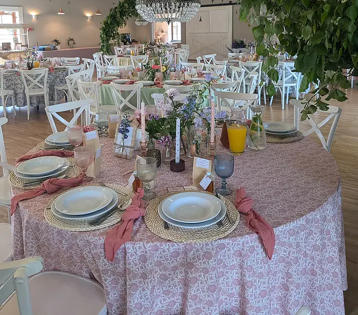 Obrus we wzorki RÓŻOWE