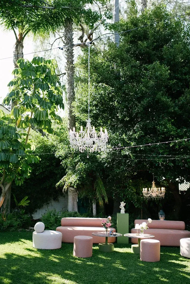 Różowe meble do strefy chillout - zdjęcie 3