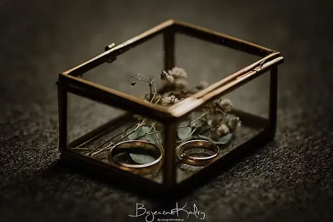 Szkatułka na obrączki