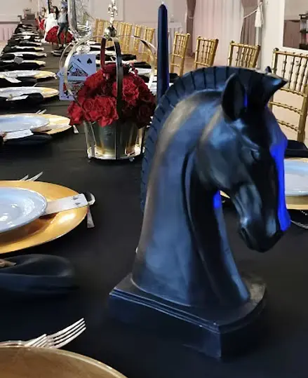 Szachy, z motywem Alicji w Krainie Czarów