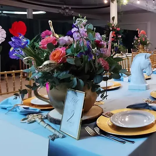 Filiżanka XXL, Alicja w Krainie Czarów