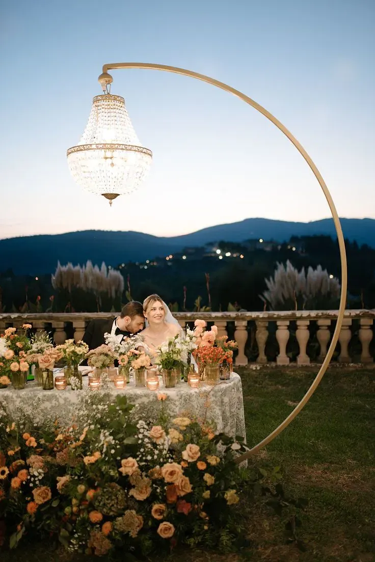 Złoty Łuk na żyrandol